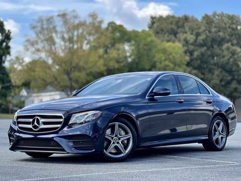 Used 2020 Mercedes-Benz E 350 4MATIC Sedan image 1