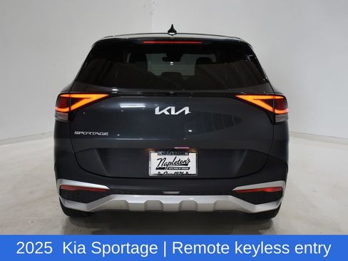 Used 2025 Kia Sportage LX image 6
