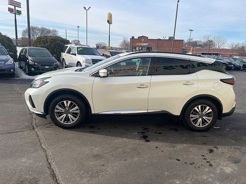 Used 2023 Nissan Murano SV image 7
