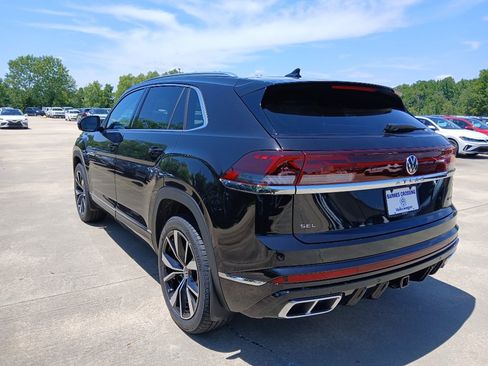 New 2026 Volkswagen Atlas Cross Sport SEL Premium R-Line AWD/4WD image 3