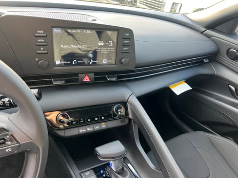 New 2025 Hyundai Elantra Sport image 19