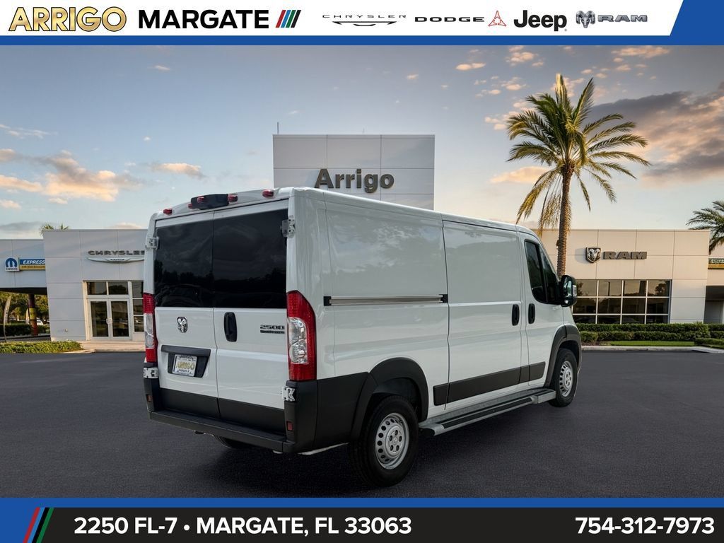 Used 2025 RAM ProMaster 2500 w/ U-Haul Equipment Group FWD image 7