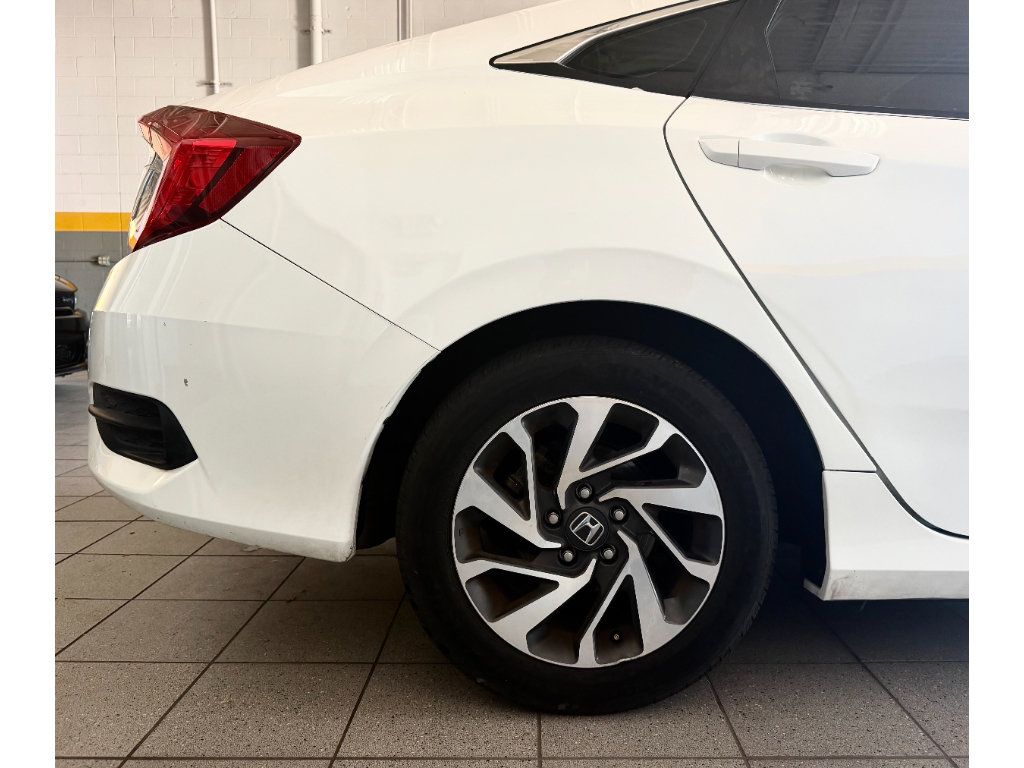 Used 2017 Honda Civic EX image 7