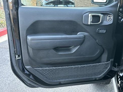 Certified 2024 Jeep Wrangler Willys image 13