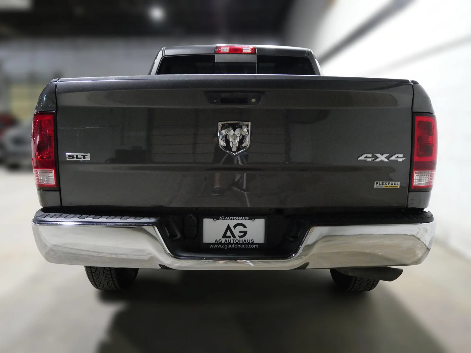 Used 2018 RAM 1500 Classic SLT AWD/4WD image 5
