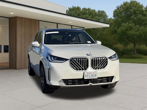 Used 2025 BMW X3 xDrive30i w/ Convenience Package image 5