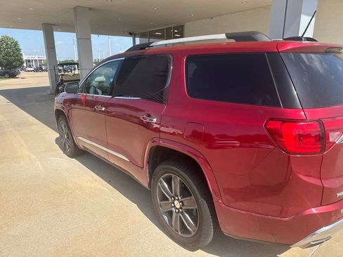 Used 2019 GMC Acadia Denali w/ Technology Package AWD/4WD image 10