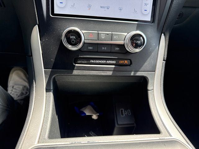 Used 2024 Ford Edge SEL AWD/4WD image 25