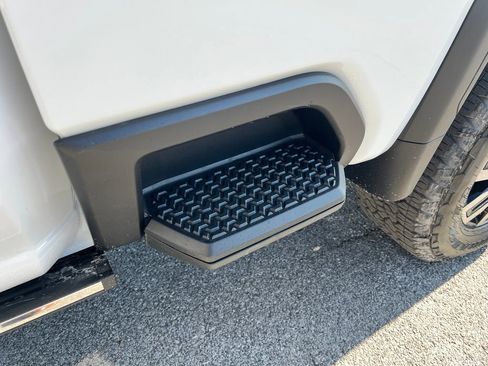 New 2026 GMC Sierra 2500 Denali Ultimate image 40