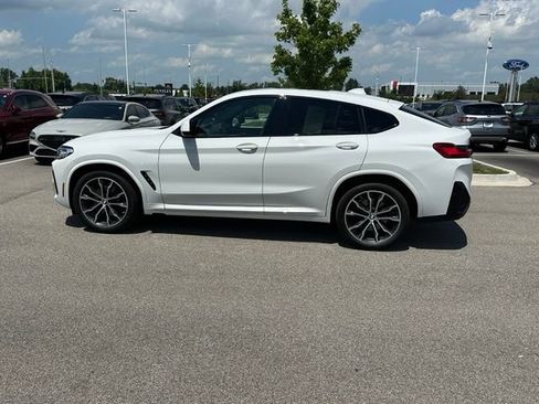Used 2022 BMW X4 xDrive30i w/ Premium Package Essential AWD/4WD image 6