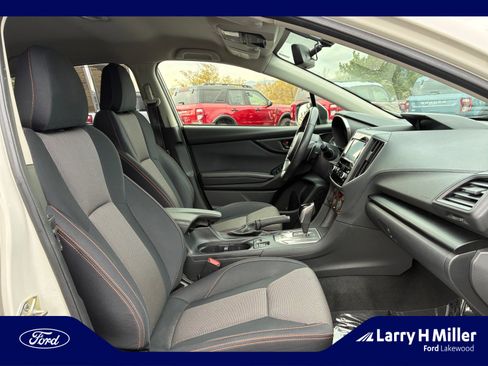 Used 2019 Subaru Crosstrek 2.0i Premium image 19