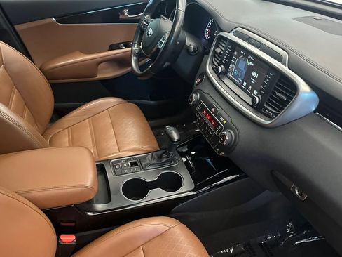 Used 2019 Kia Sorento SX AWD/4WD image 16