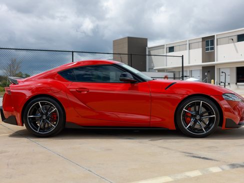 Used 2020 Toyota Supra Premium w/ Driver Assist Package image 19