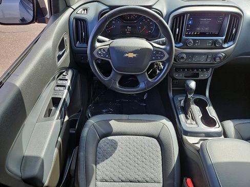 Used 2022 Chevrolet Colorado Z71 image 11