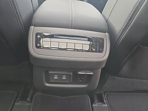 New 2026 Nissan Pathfinder Platinum AWD/4WD image 33