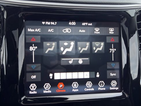 Used 2021 Jeep Cherokee Limited w/ Trailer Tow Group image 18