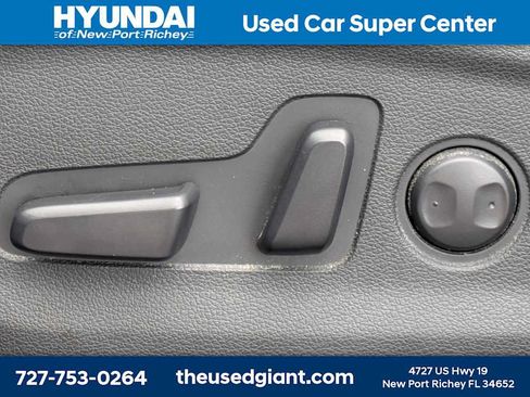 Used 2020 Hyundai Tucson Value FWD image 19
