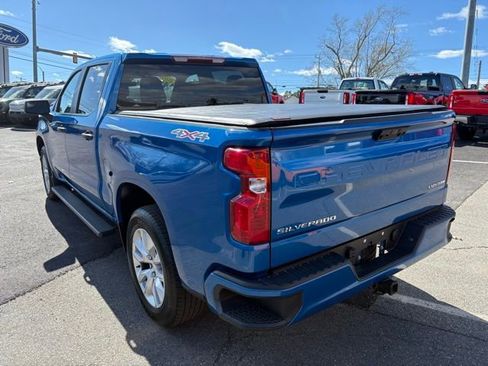 Used 2022 Chevrolet Silverado 1500 Custom AWD/4WD image 5
