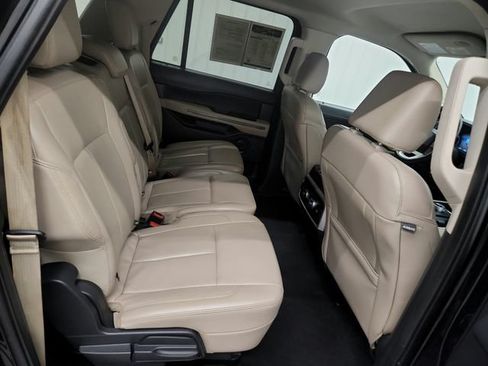 Used 2023 Ford Expedition Max XLT RWD image 32