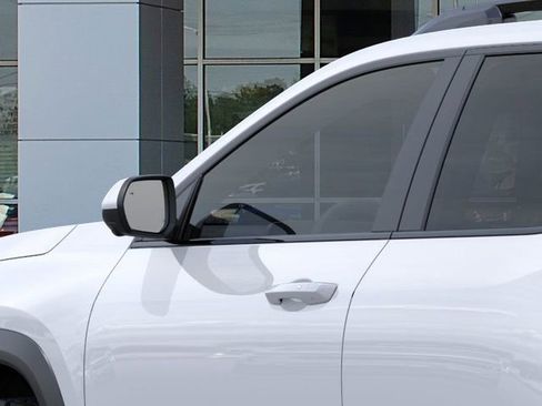 New 2026 Chevrolet Equinox ACTIV w/ Convenience Package III image 12