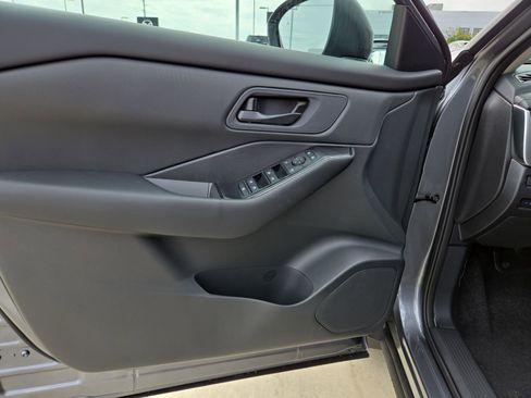 New 2026 Nissan Rogue S image 11