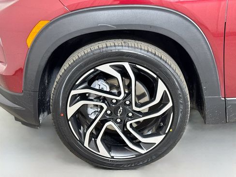 Used 2025 Chevrolet TrailBlazer RS FWD image 27