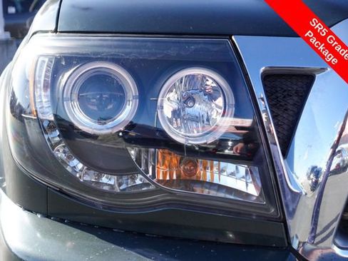 Used 2010 Toyota Tacoma 4x4 Double Cab image 6