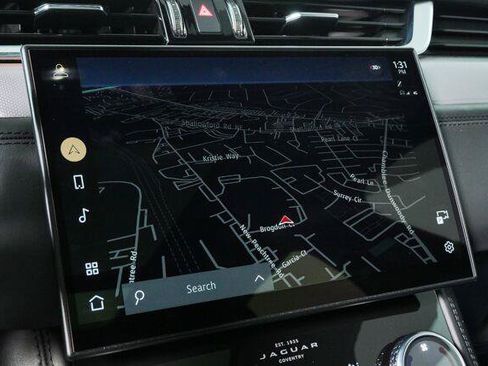 Used 2021 Jaguar F-PACE SVR AWD/4WD image 17