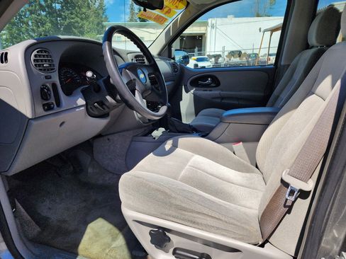 Used 2005 Chevrolet TrailBlazer LS w/ LS Preferred Equipment Group image 14