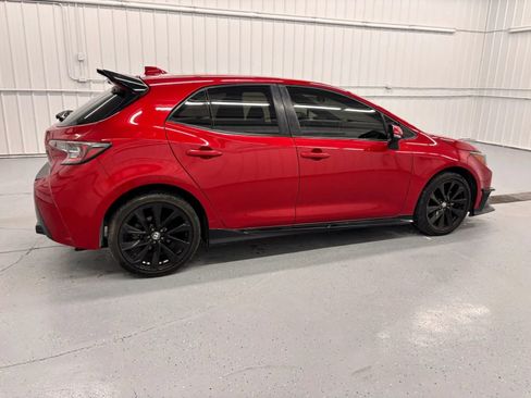 Used 2021 Toyota Corolla SE w/ Special Edition FWD image 4