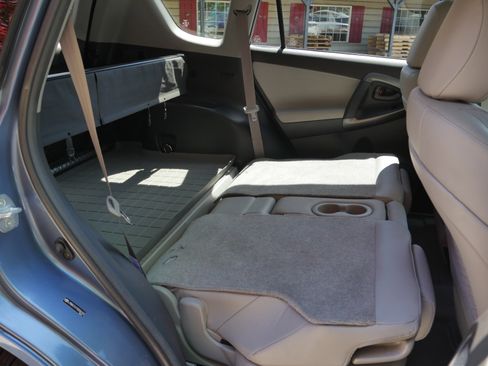 Used 2009 Toyota RAV4 Limited AWD/4WD image 30