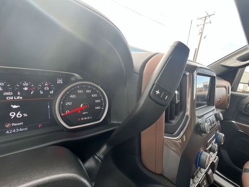 Certified 2022 Chevrolet Silverado 2500 High Country w/ Z71 Off-Road Package image 16