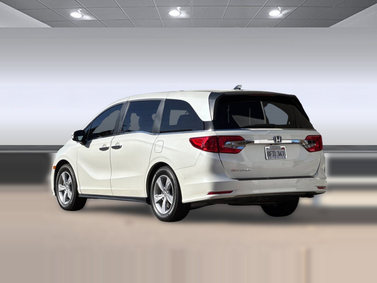 Used 2018 Honda Odyssey EX-L image 3