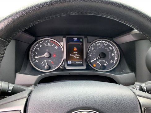 Used 2023 Toyota Tacoma TRD Off-Road AWD/4WD image 19