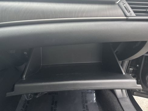 Used 2018 Honda Accord EX-L image 32