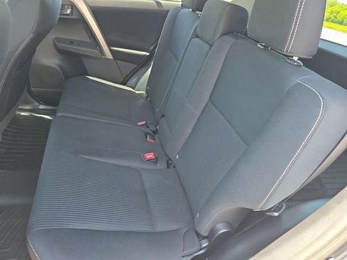Used 2015 Toyota RAV4 XLE FWD image 28