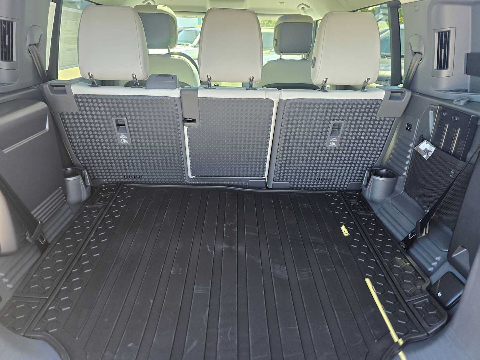 New 2026 Land Rover Defender 110 S AWD/4WD image 14