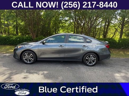 Used 2024 Kia Forte LXS w/ LXS Technology Package FWD image 3