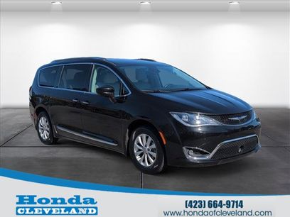 Used 2019 Chrysler Pacifica Touring-L w/ Advanced Safetytec Group