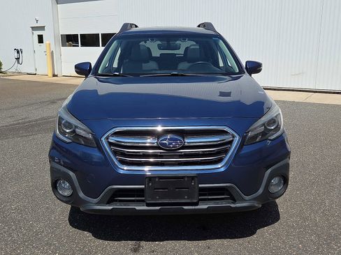 Used 2019 Subaru Outback 2.5i Limited image 2