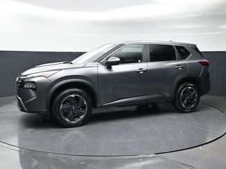 Used 2024 Nissan Rogue SV AWD/4WD video 4