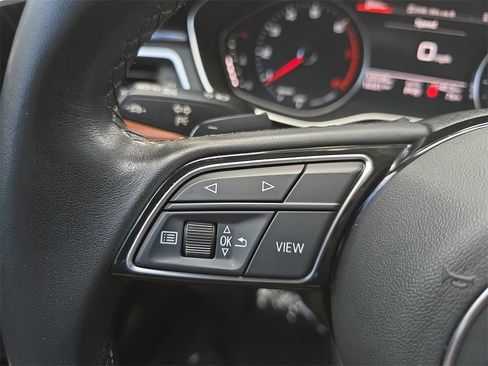 Used 2023 Audi A4 2.0T Premium w/ Convenience Package image 17