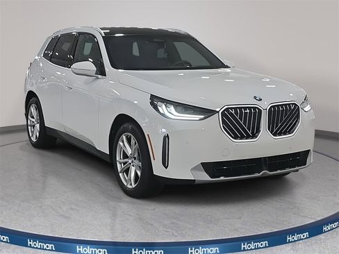 Certified 2025 BMW X3 xDrive30i w/ Convenience Package image 3