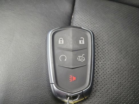 Used 2018 Cadillac CTS Luxury image 32