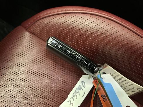 Used 2023 MAZDA MAZDA3 s image 25