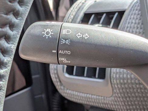 Used 2025 Toyota bZ4X AWD image 10