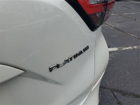 Used 2019 Nissan Murano Platinum image 7