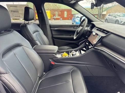 New 2026 Jeep Grand Cherokee L Limited AWD/4WD image 10