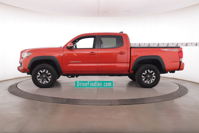 Used 2017 Toyota Tacoma TRD Off-Road w/ Premium & Technology Package AWD/4WD image 9