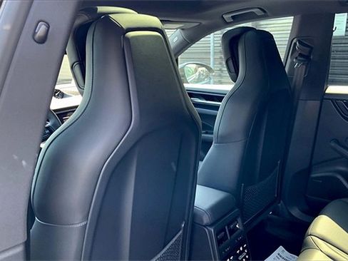 Used 2025 Porsche Macan Electric image 26